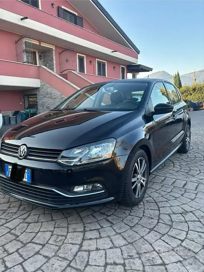 Usata VW Polo 85 CV (62 kW) 2017 Nero Utilitaria
