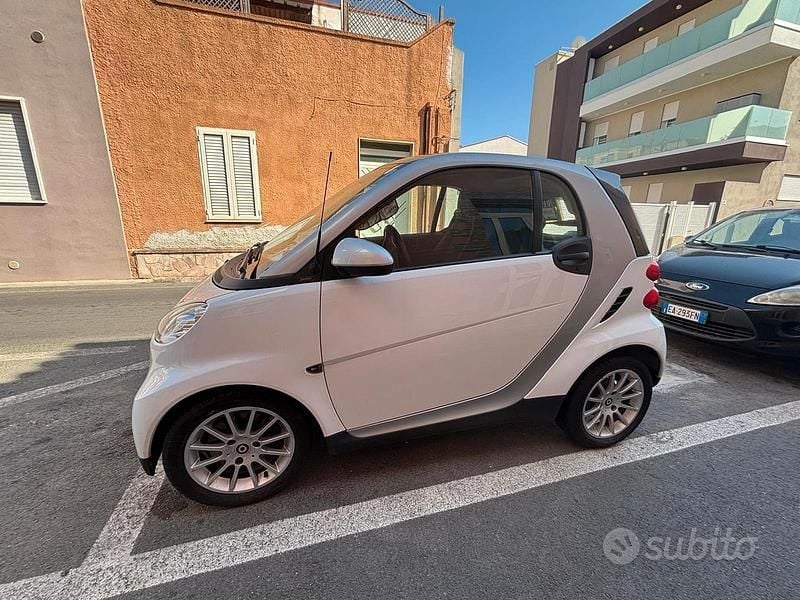 Usata Smart ForTwo Coupé 71 CV (52 kW) 2010 Bianco Coupé