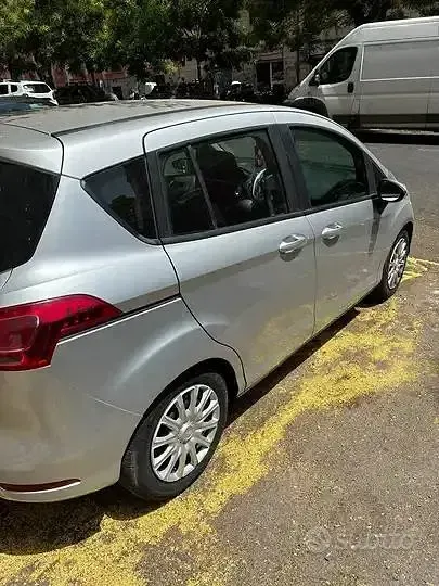 Usata Ford B-MAX 75 CV (55 kW) 2018 Grigio Monovolume