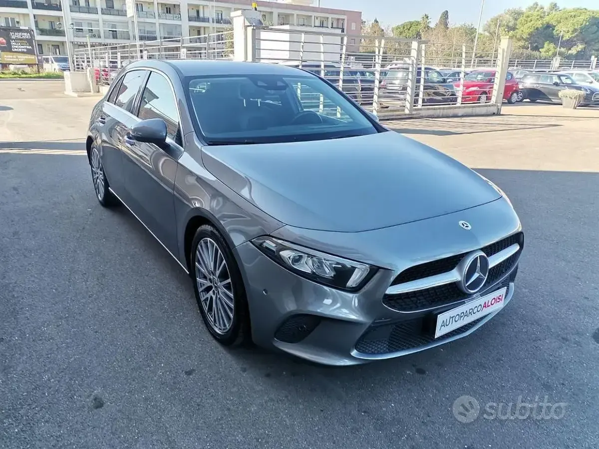 Usata Mercedes A200 150 CV (110 kW) 2021 Grigio Berlina