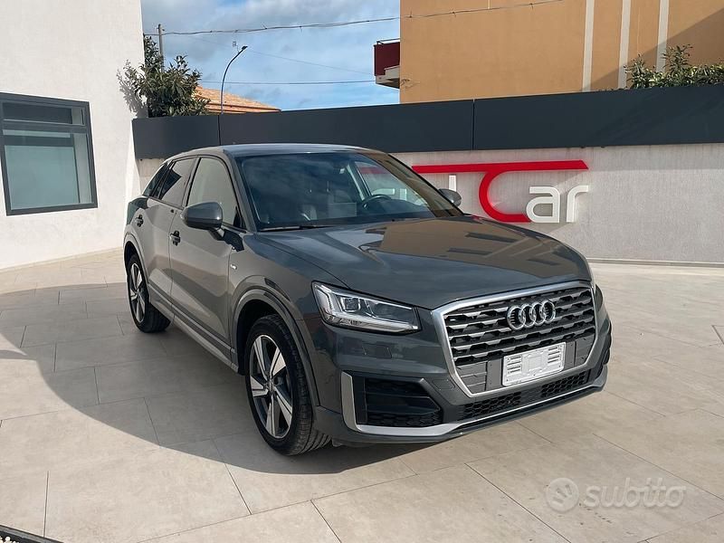 Usata Audi Q2 S-Line 115 CV (84 kW) 2018 Grigio SUV