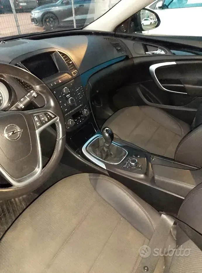 Usata Opel Insignia 180 CV (132 kW) 2009 Nero Berlina