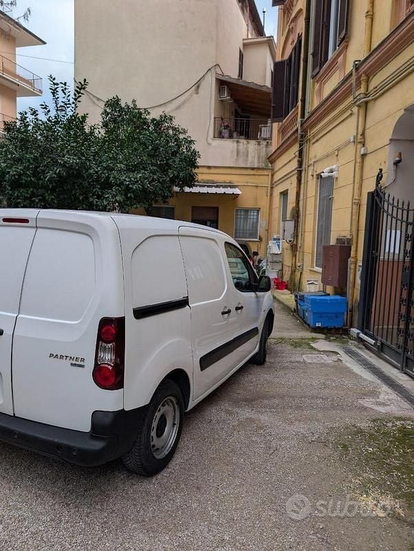 Usata Peugeot Partner 2016 Bianco Monovolume