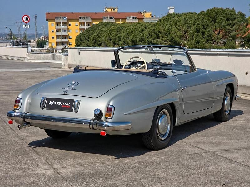 Usata Mercedes 190 105 CV (77 kW) 1955 Argento Berlina