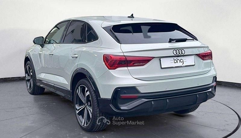 Usata Audi Q3 Sportback S-Line 150 CV (110 kW) 2023 Grigio SUV