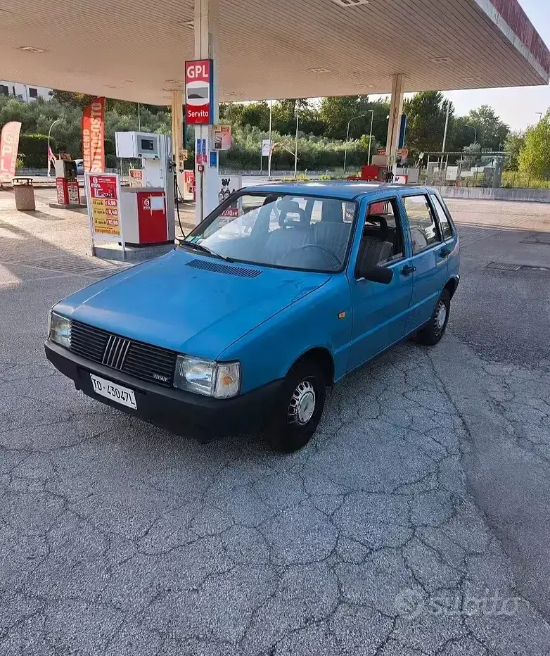 Usata Fiat Uno 45 CV (33 kW) 1984 Bluazzurro Utilitaria