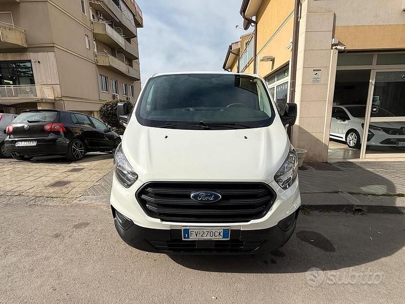 Usata Ford Transit Custom Titanium 131 CV (96 kW) 2019 Bianco Berlina
