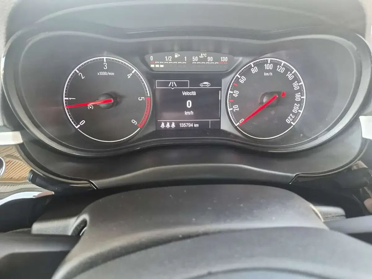 Usata Opel Corsa 75 CV (55 kW) 2018 Bianco Utilitaria