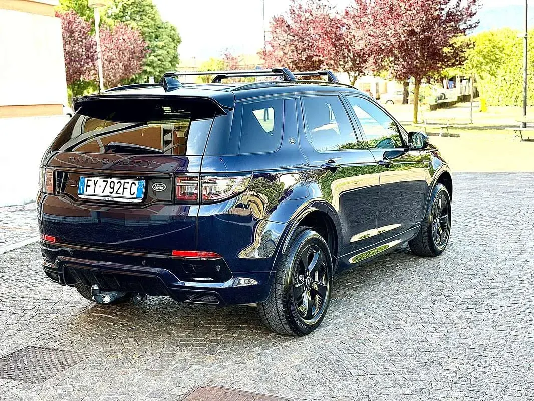 Usata Land Rover Discovery 5 HSE Dynamic 179 CV (131 kW) 2019 Blu/azzurro SUV