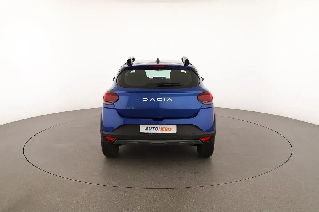 Usata Dacia Sandero Expression 91 CV (66 kW) 2024 Blu Berlina