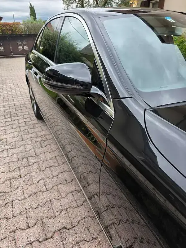 Usata Mercedes E220 Exclusive 194 CV (142 kW) 2019 Nero Berlina