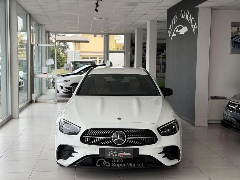 Usata Mercedes E300 Premium Plus 265 CV (194 kW) 2022 Bianco Station wagon
