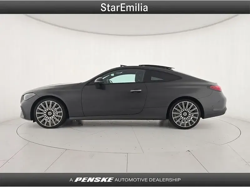 Usado Mercedes CLE300 AMG Line Premium Plus 258 CV (189 kW) 2024 Gris Coupe