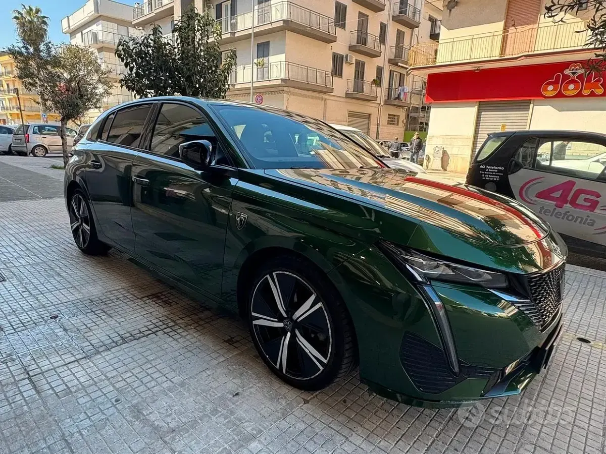 Usata Peugeot 308 GT 131 CV (96 kW) 2022 Verde Berlina