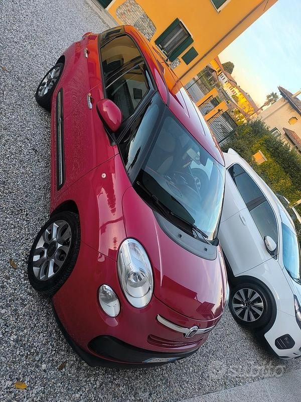 Rosso Usata 2012 Fiat 500L Lounge Monovolume | 4500 € (Buon prezzo) - Immagine 1/4