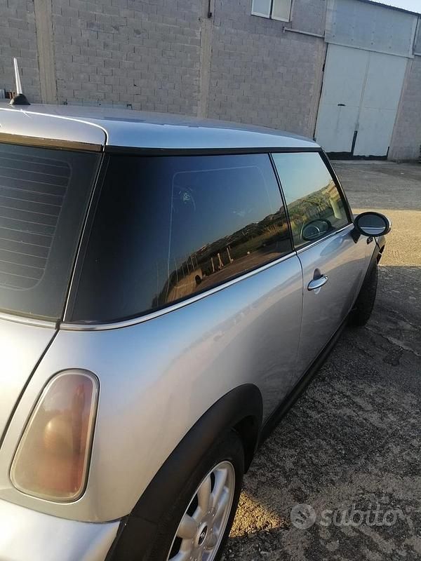 Usata Mini Cooper Coupé 75 CV (55 kW) 2005 Grigio Coupé