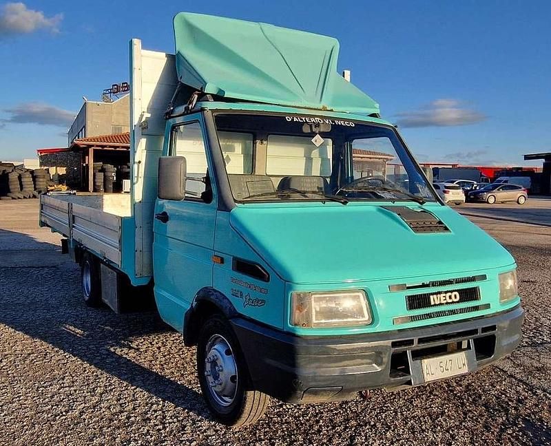 Occasion Iveco Daily 103 ch (75 kW) 1999 Vert Van