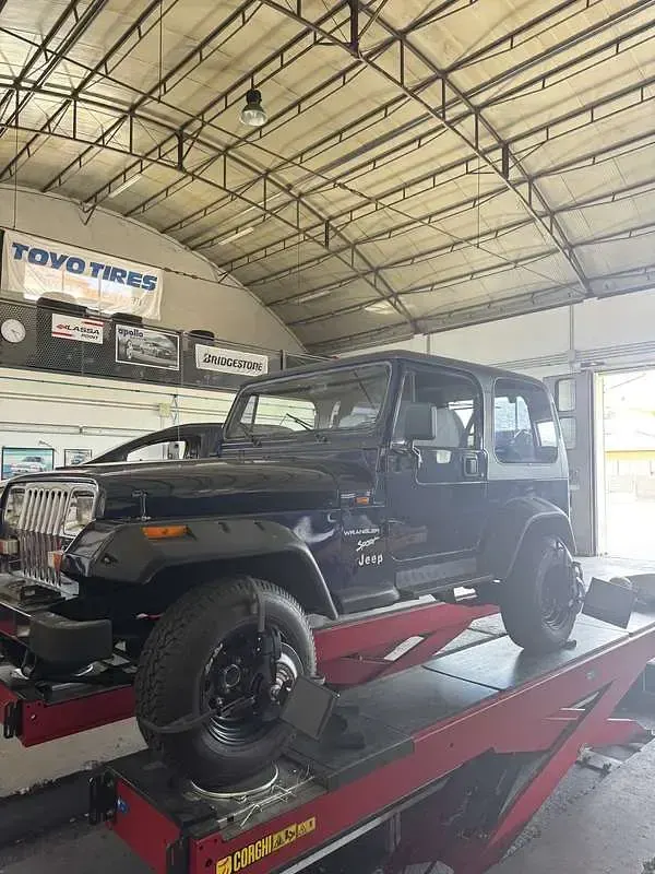 Usata Jeep Wrangler Laredo 184 CV (135 kW) 1994 SUV