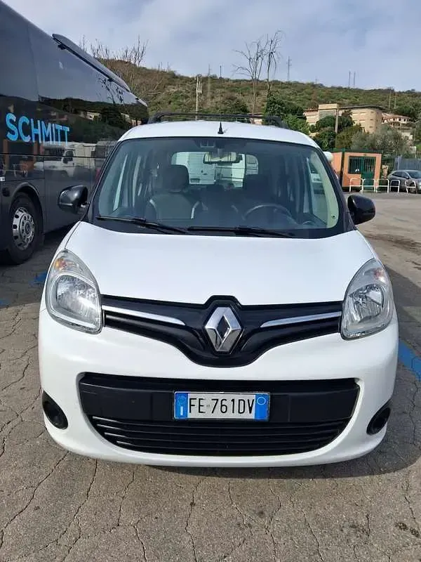 Usata Renault Kangoo 75 CV (55 kW) 2016 Monovolume