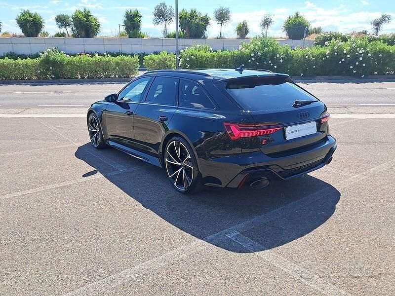 Usata Audi RS6 Performance 630 CV (463 kW) 2024 Nero Station wagon