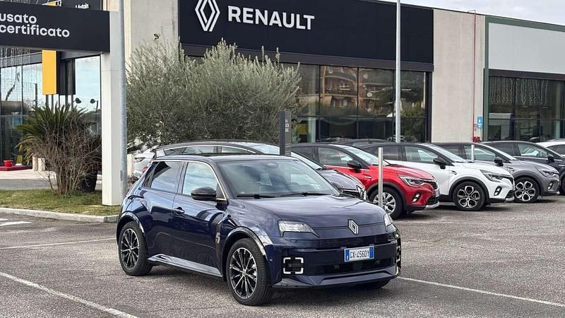 Blu/azzurro Usata 2024 Renault 5 E-Tech Iconic Berlina | 28.800 € (Ottimo prezzo) - Immagine 1/4