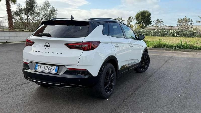 Usata Opel Grandland X GS Line 131 CV (96 kW) 2022 Bianco SUV