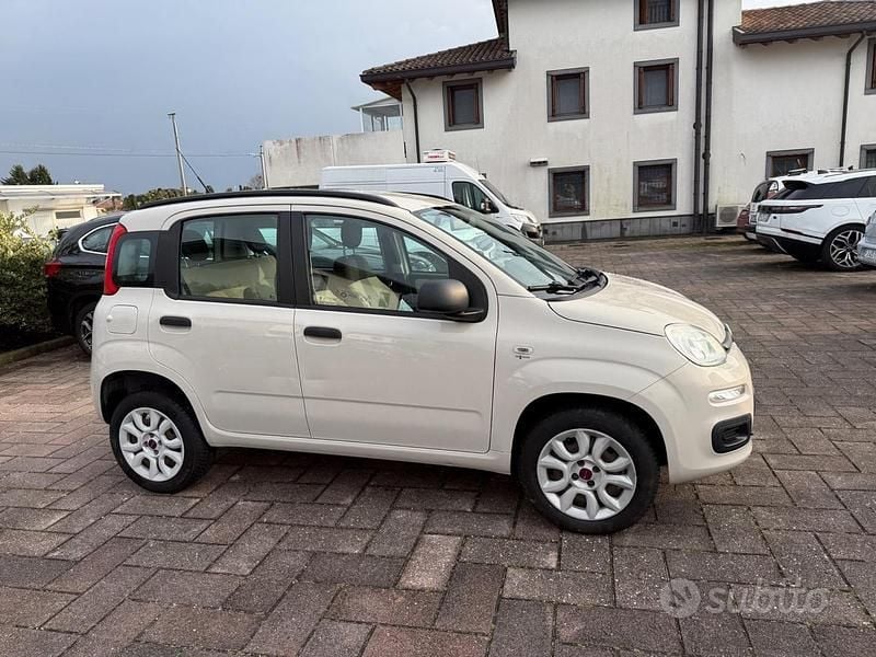 Usata Fiat Panda Easy 80 CV (58 kW) 2015 Beige Utilitaria