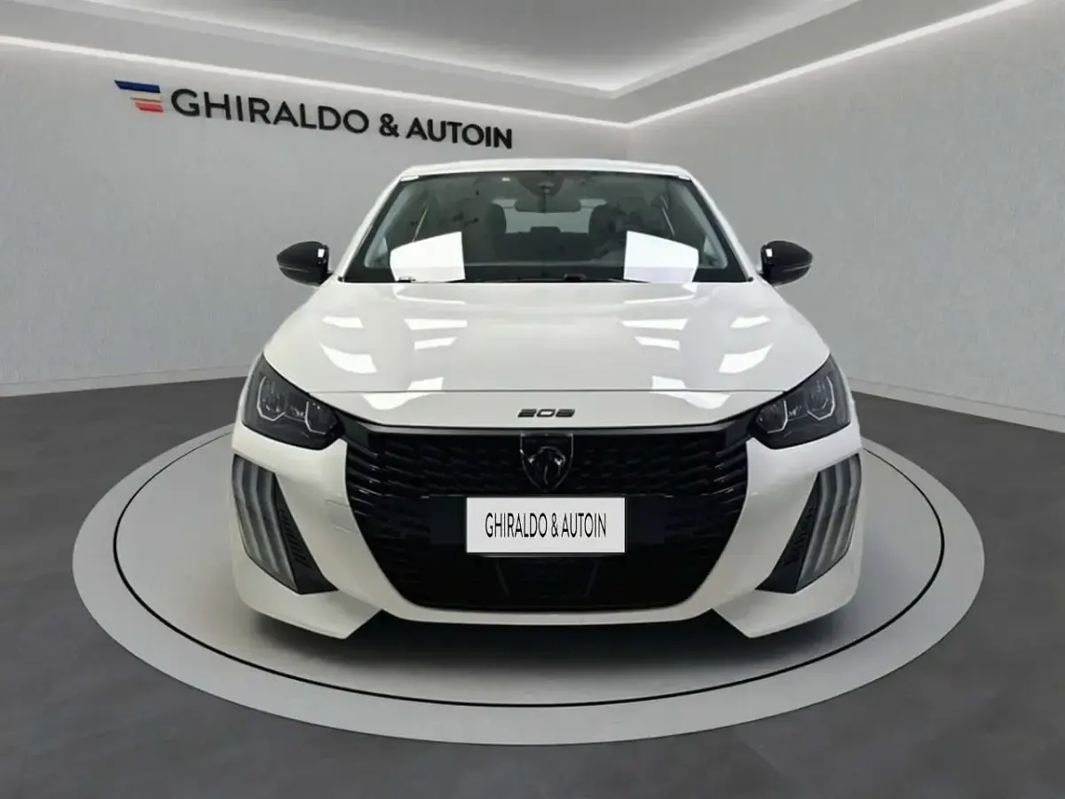 Usata Peugeot 208 Active 101 CV (74 kW) 2024 Bianco Utilitaria