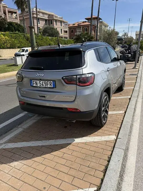 Usata Jeep Compass Limited 140 CV (102 kW) 2018 SUV