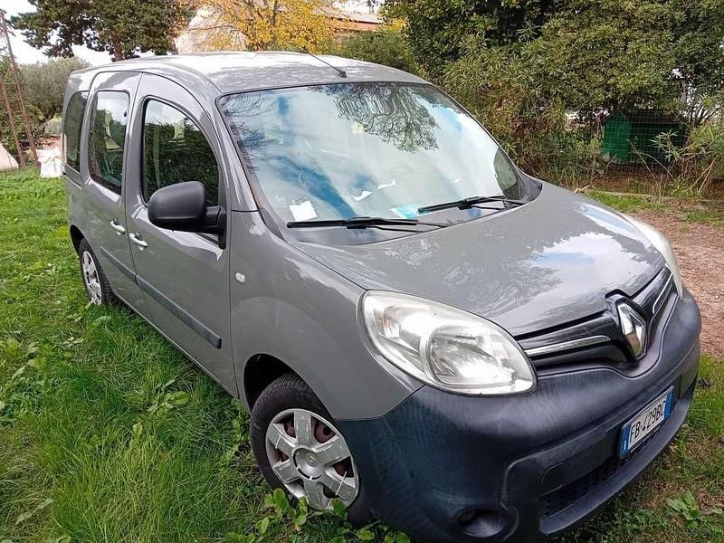 Usata Renault Kangoo 75 CV (55 kW) 2015 Station wagon