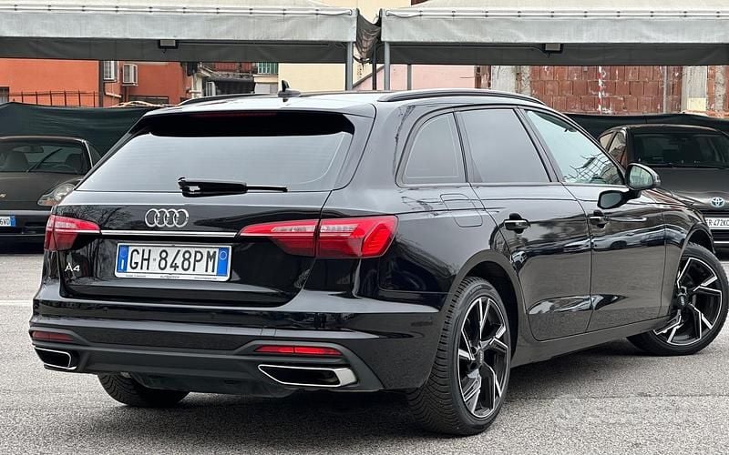 Usata Audi A4 Business 169 CV (124 kW) 2021 Nero Station wagon