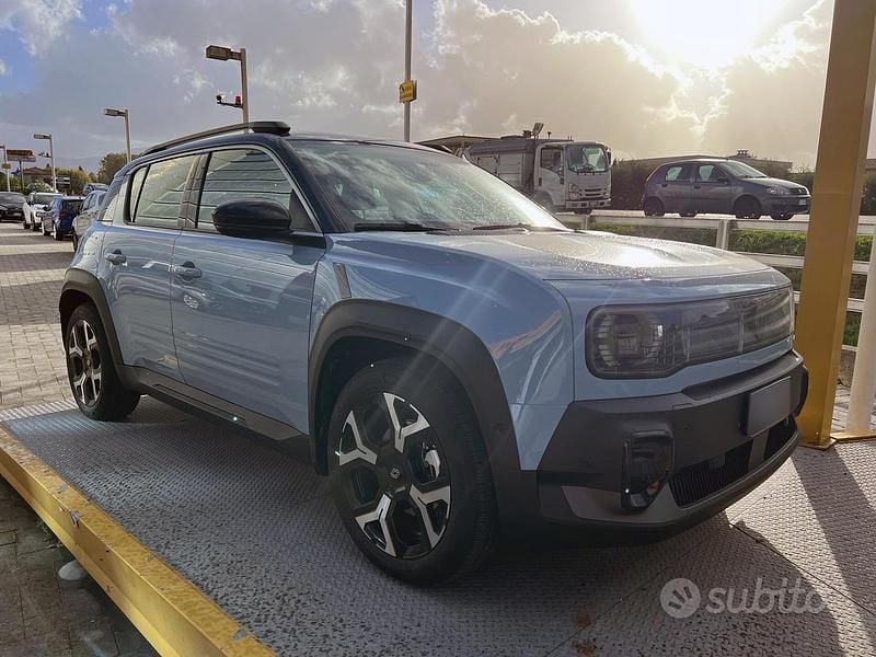 Verde Nuova 2025 Renault R4 Komfort Tre volumi | 34.100 € - Immagine 1/4