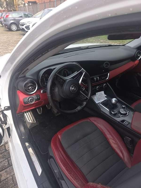 Usata Alfa Romeo Giulia Business 179 CV (131 kW) 2017 Berlina