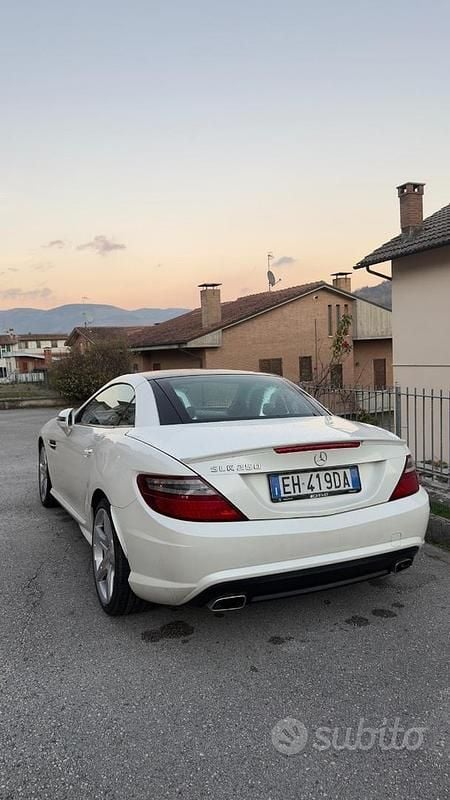 Usata Mercedes SLK250 Premium 204 CV (150 kW) 2011 Bianco Cabrio