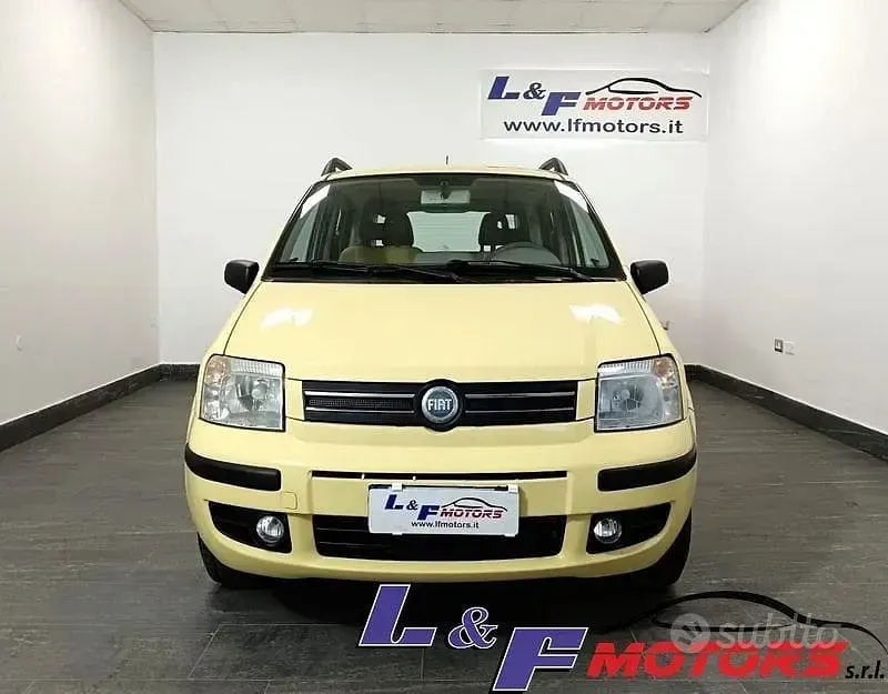 Usata Fiat Panda Dynamic 60 CV (44 kW) 2006 Giallo Utilitaria