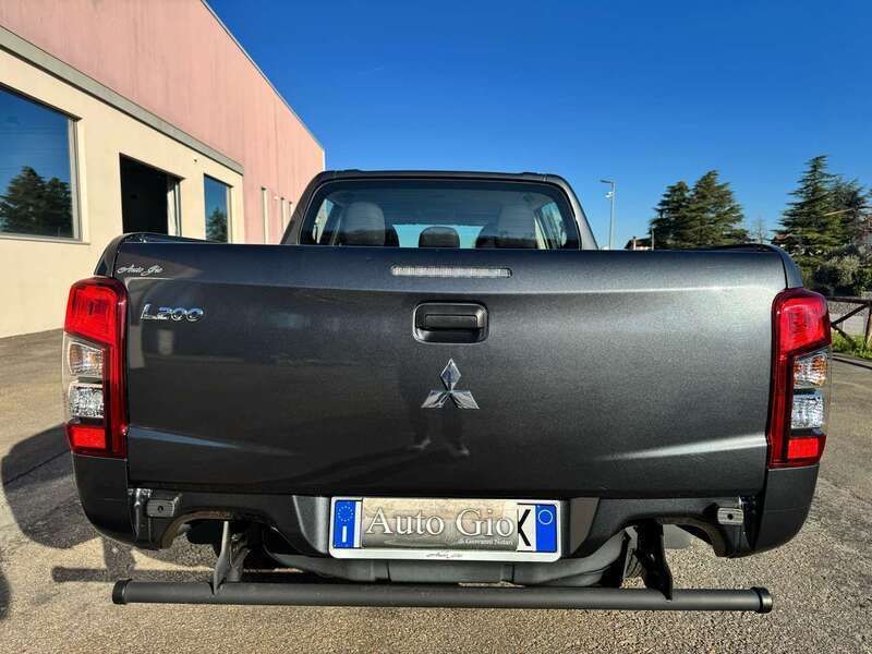 Usata Mitsubishi L200 150 CV (110 kW) 2021 Antracite metalizzato navigat Pick-up