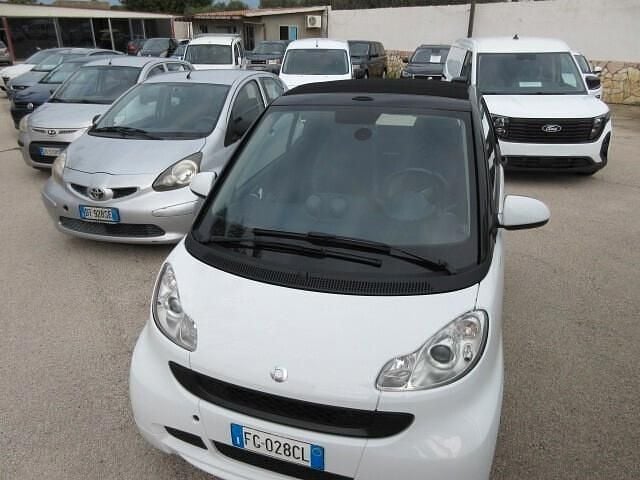 Usata Smart ForTwo Cabrio Pulse 54 CV (39 kW) 2011 Bianco pastello Cabrio