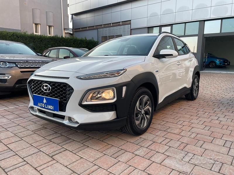 Bianco Usata 2020 Hyundai Kona SUV | 12.900 € (Buon prezzo) - Immagine 1/4