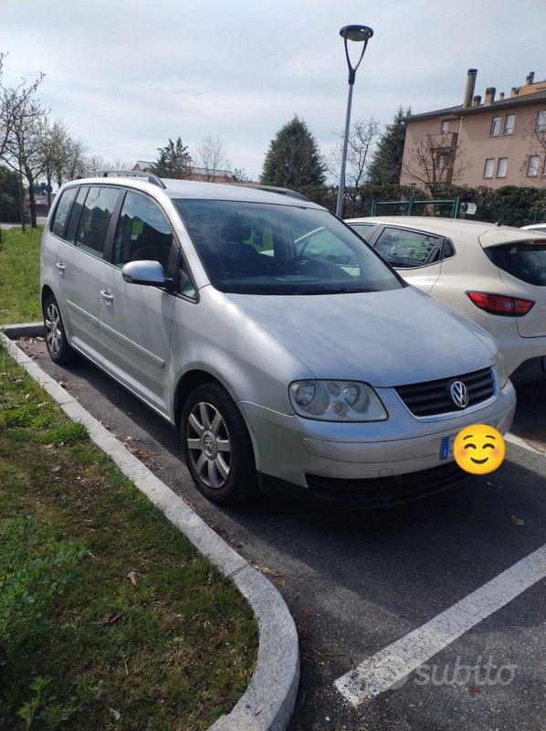 Usata VW Passat 75 CV (55 kW) 2005 Grigio Station wagon