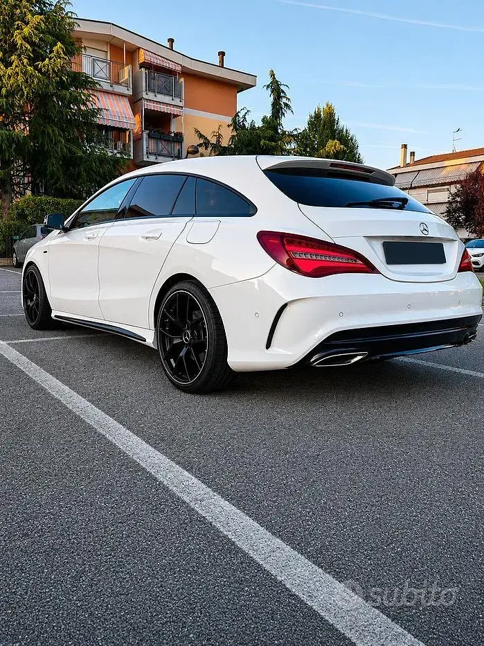 Usata Mercedes CLA180 Premium 109 CV (80 kW) 2018 Bianco Coupé