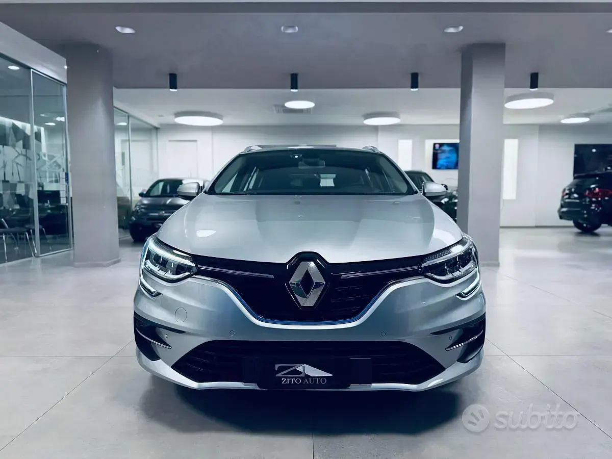 Usata Renault Mégane II Business 116 CV (85 kW) 2022 Argento Berlina