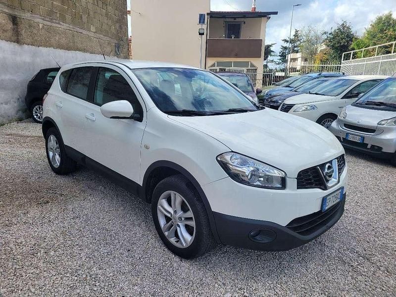 Bianco Usata 2012 Nissan Qashqai Tekna SUV | 5500 € (Buon prezzo) - Immagine 1/4