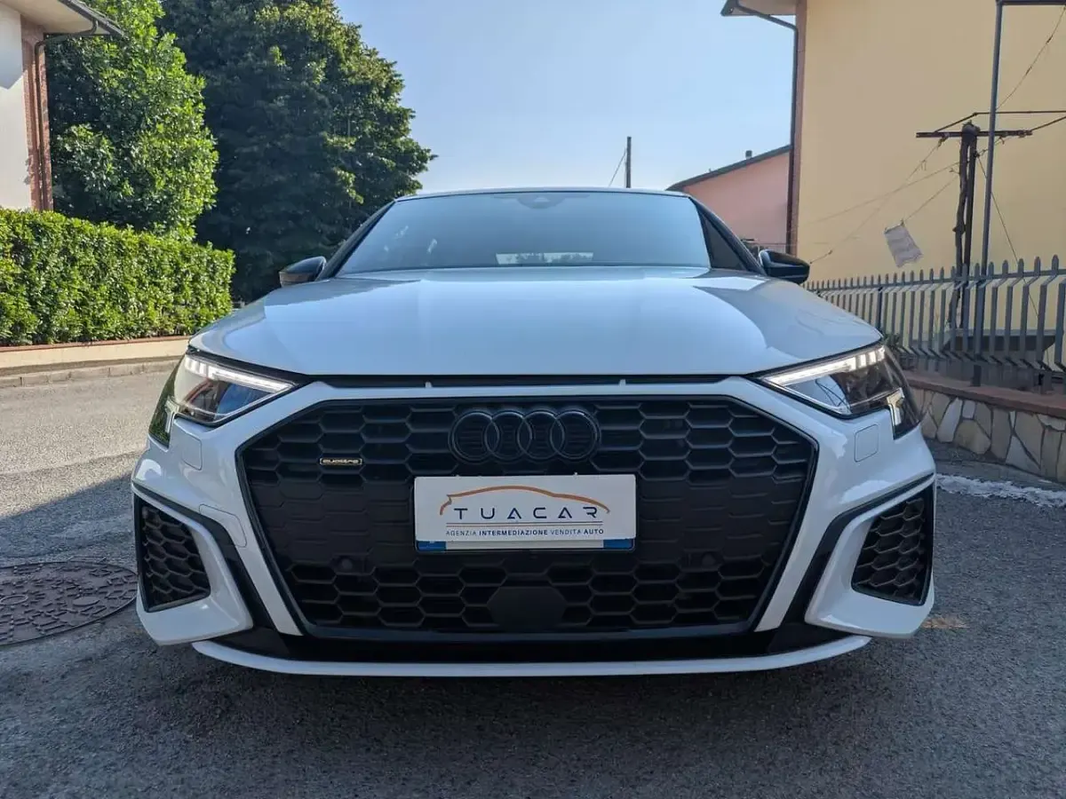 Usata Audi A3 S-Line 200 CV (147 kW) 2022 Bianco Berlina