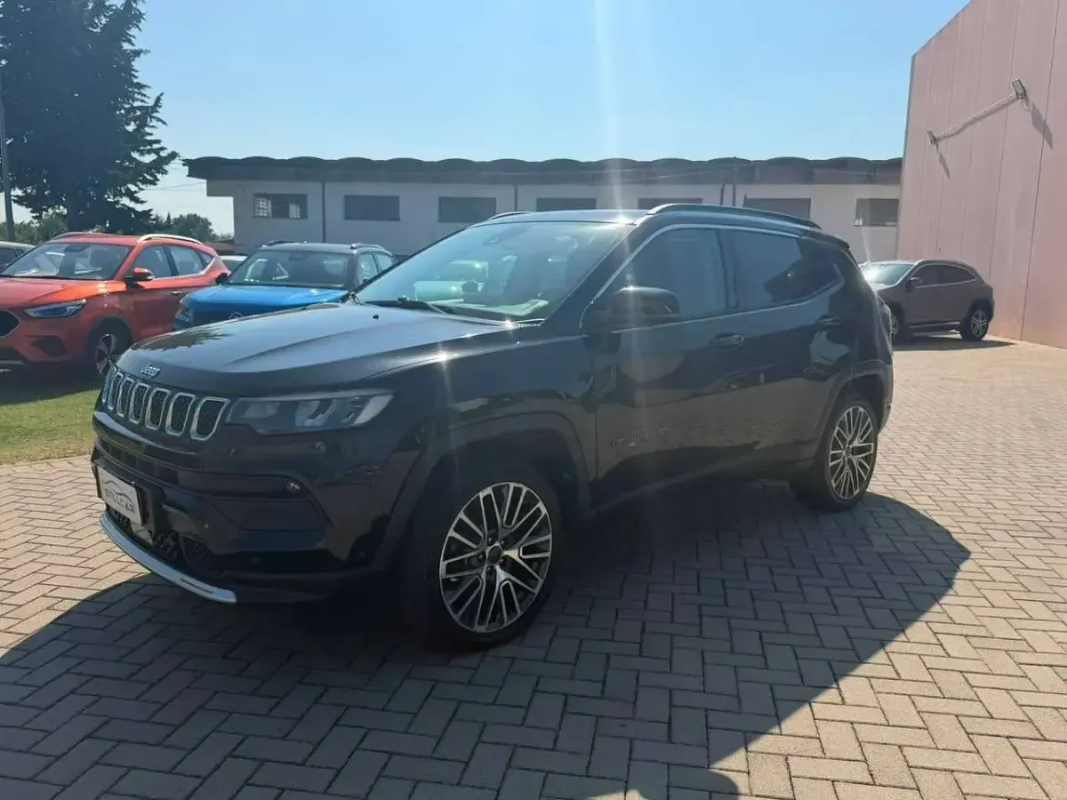 Usata Jeep Compass Limited 131 CV (96 kW) 2022 Nero SUV