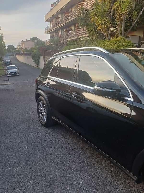 Usata Mercedes GLE300 333 CV (244 kW) 2021 Nero SUV