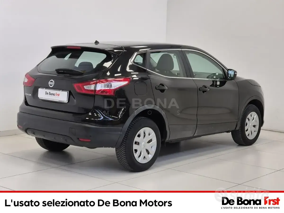 Usata Nissan Qashqai Visia 116 CV (85 kW) 2015 Nero SUV