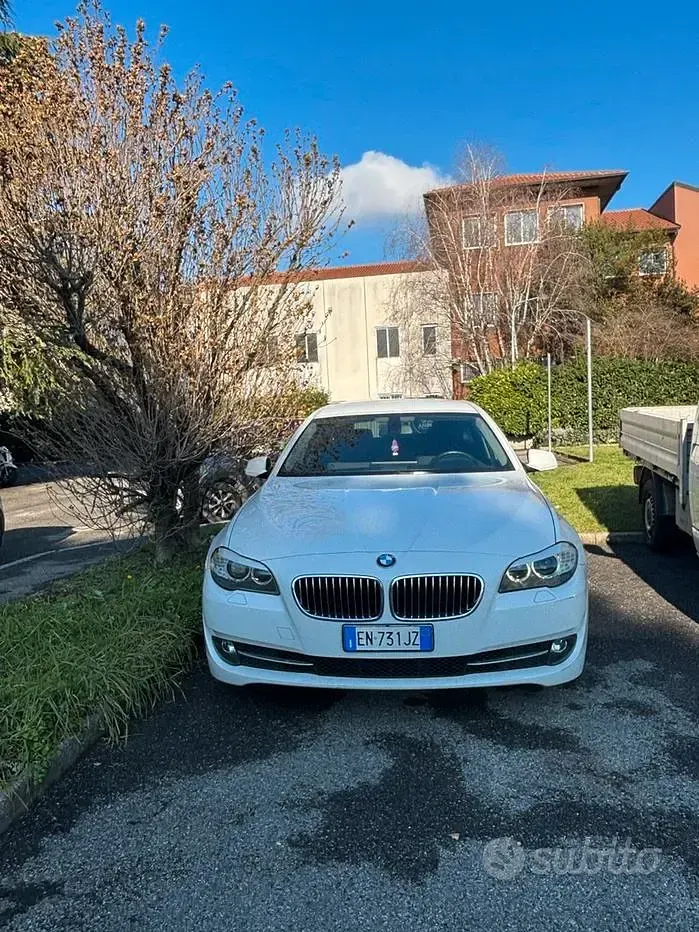 Usata BMW 525 218 CV (160 kW) 2011 Bianco Berlina