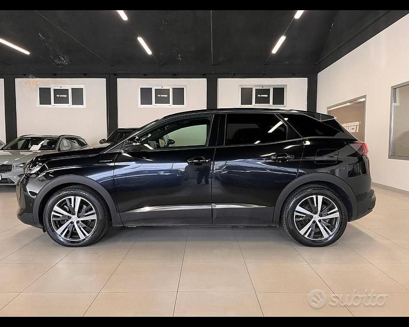 Usata Peugeot 3008 Allure 200 CV (147 kW) 2023 Nero SUV