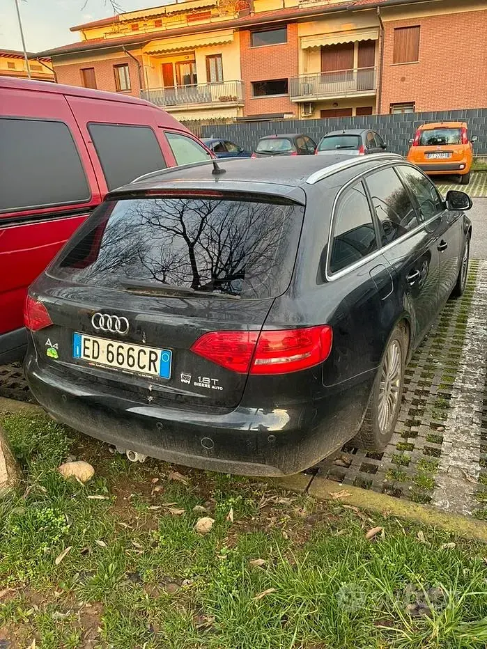 Usata Audi A4 120 CV (88 kW) 2008 Nero Station wagon
