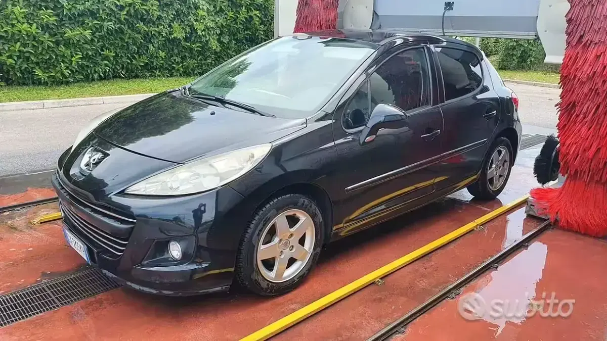 Usata Peugeot 207 68 CV (50 kW) 2009 Berlina